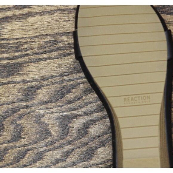 NWT Kenneth Cole Womens Great Viber Faux Leather Wedge Wedge Sandals Black 8M - Picture 12 of 12